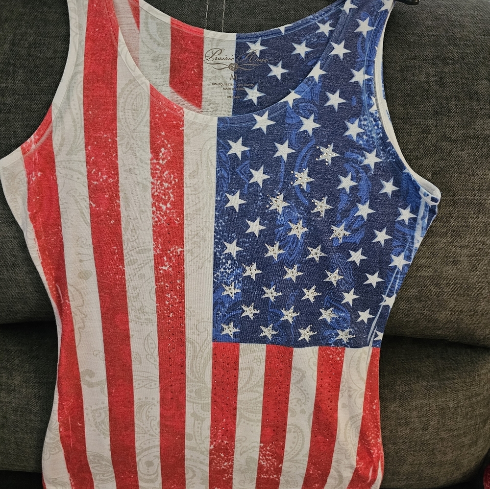 Prairie Rose Embellish Patriotic tank top! Size med!